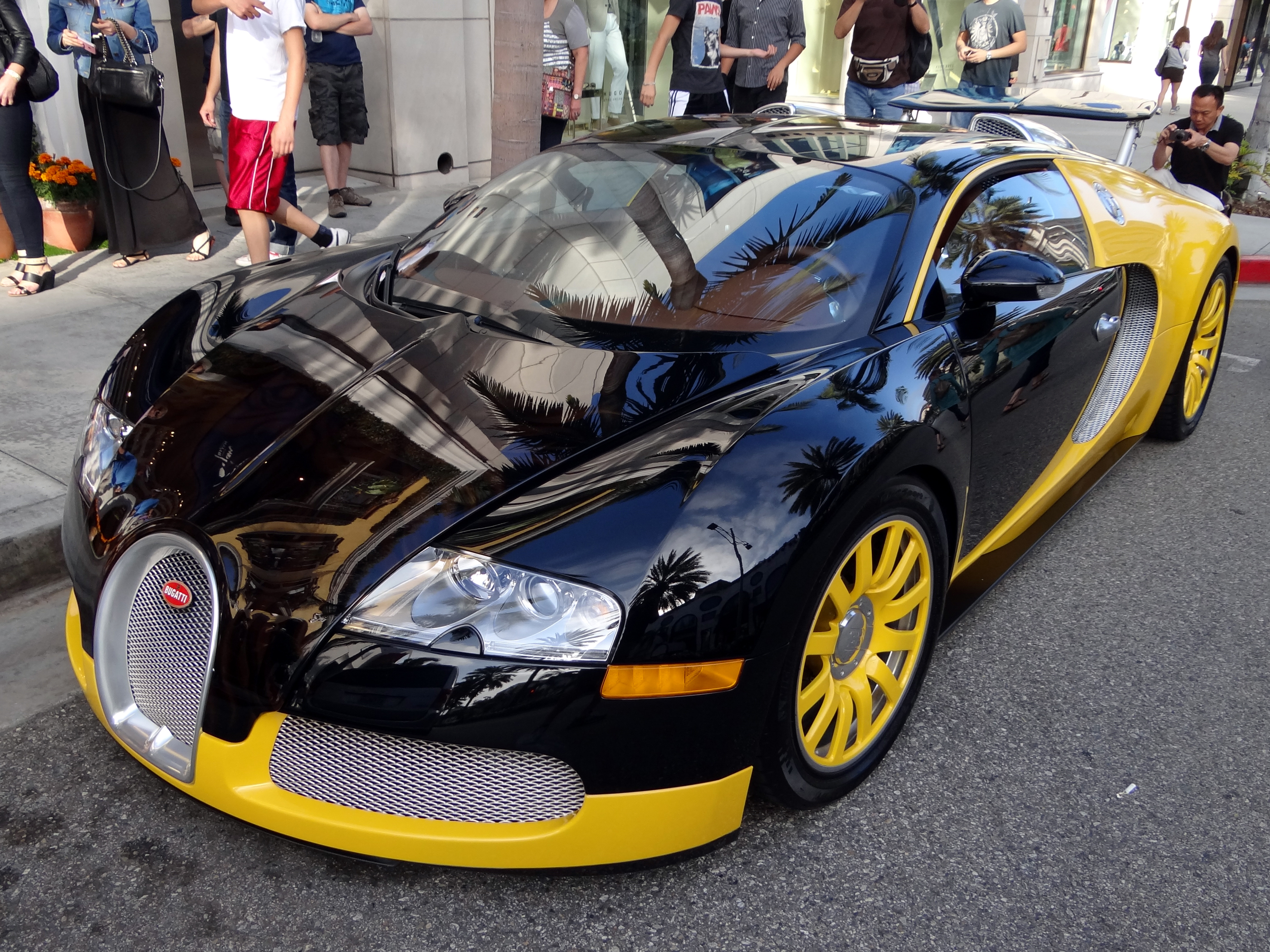 California-Bugatti-Veyron.jpg