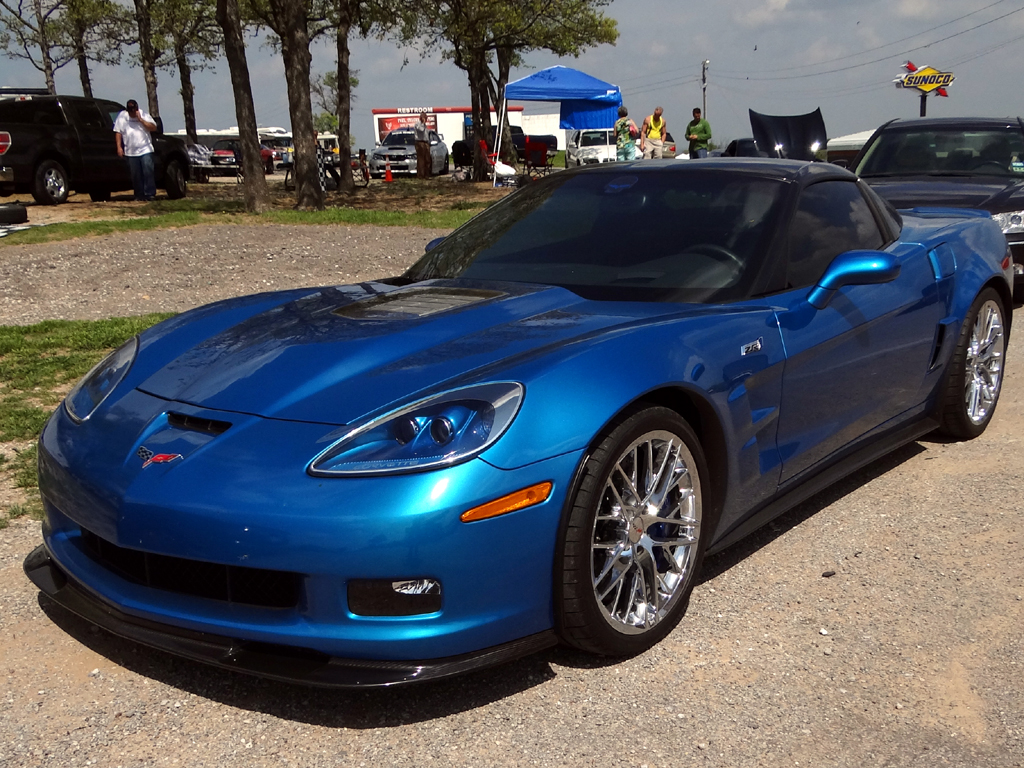 Chevy ZO6 Corvettes vs Shelby GT500 Mustang vs Porsche