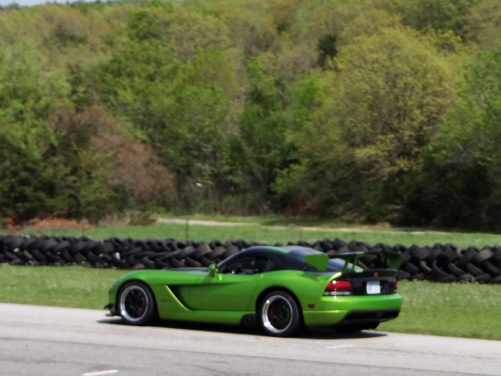 Green ACR Dodge Vipers Racing - Zero To 60 Times