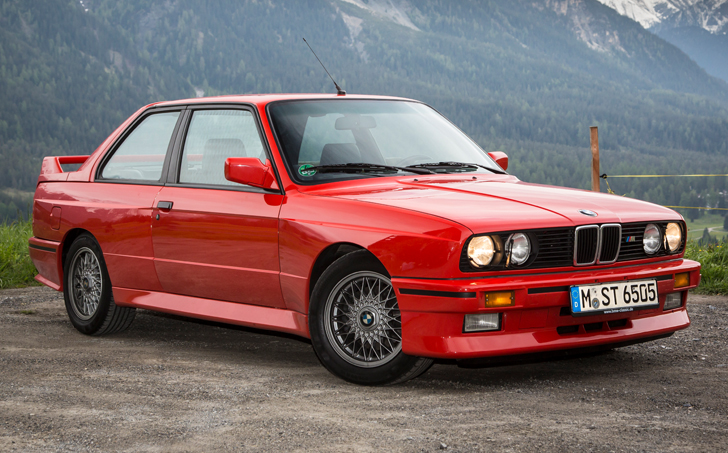 red bmw e30