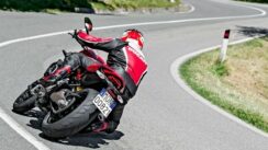 2015 Ducati Monster 821 Driving Scenes