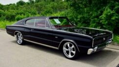 1966 Dodge Charger 426 Hemi Fastback Quick Look
