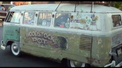 Volkswagen Bus Woodstock Hippie Van