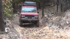 Classic Isuzu Trooper Off-Roading