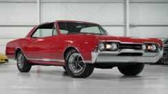 1967 Oldsmobile Cutlass 442 Tour