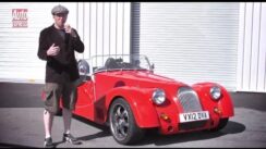 Porsche 911 vs Morgan Plus 8